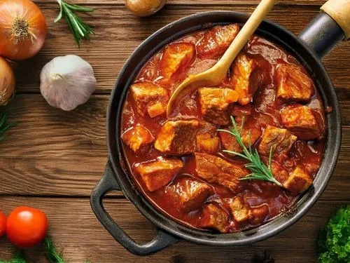 Herzhaftes Gulasch